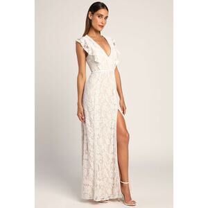 Lulus This Moment in Time White Lace Ruffled Maxi Dress Size Medium NWT NEW